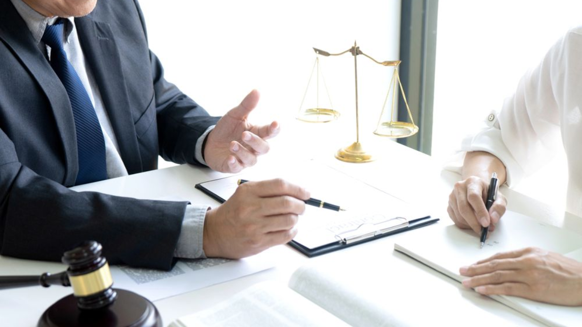 lawyer talking to client lawyer talking to client