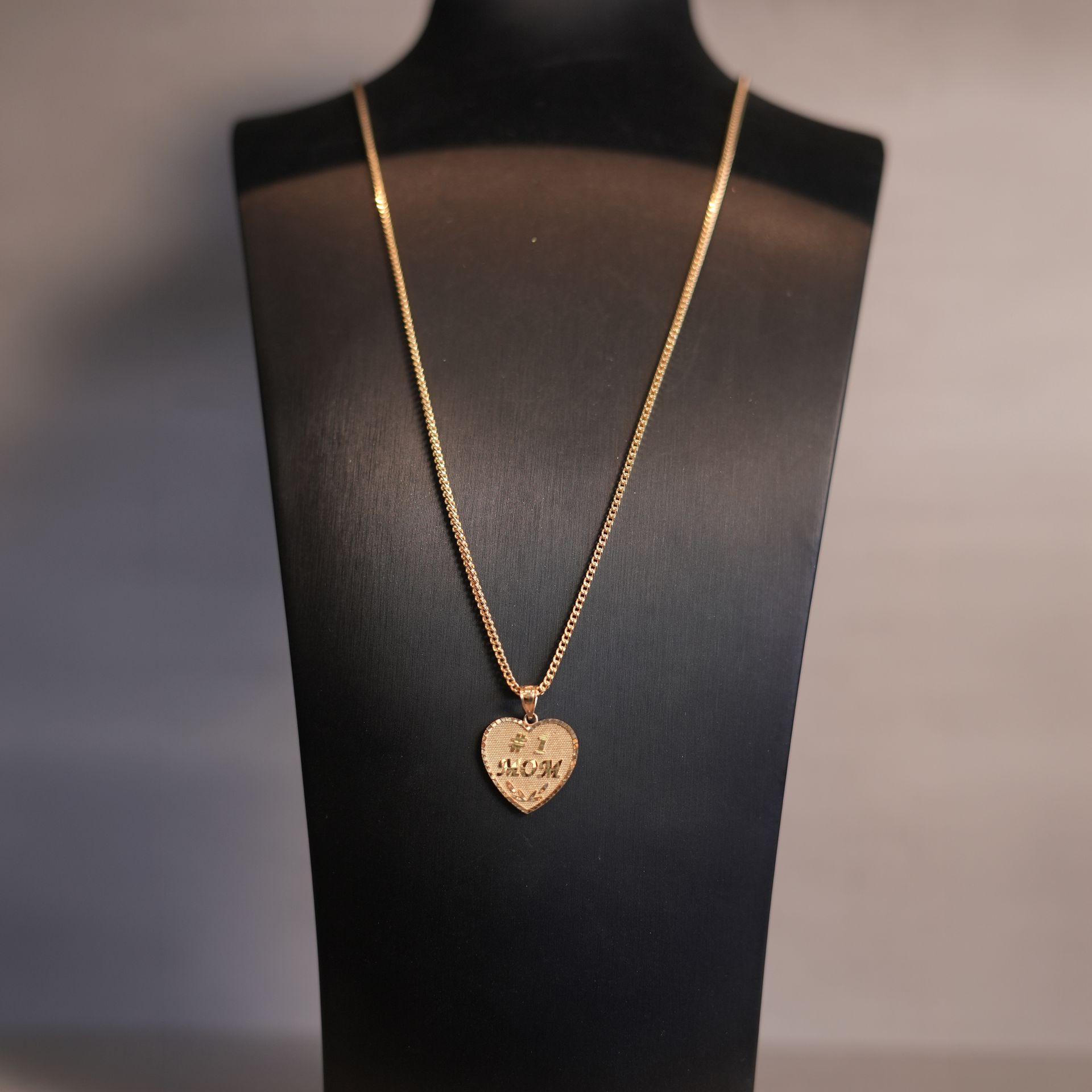 Colección Mamá: Cadenas de Oro (#1 MOM)