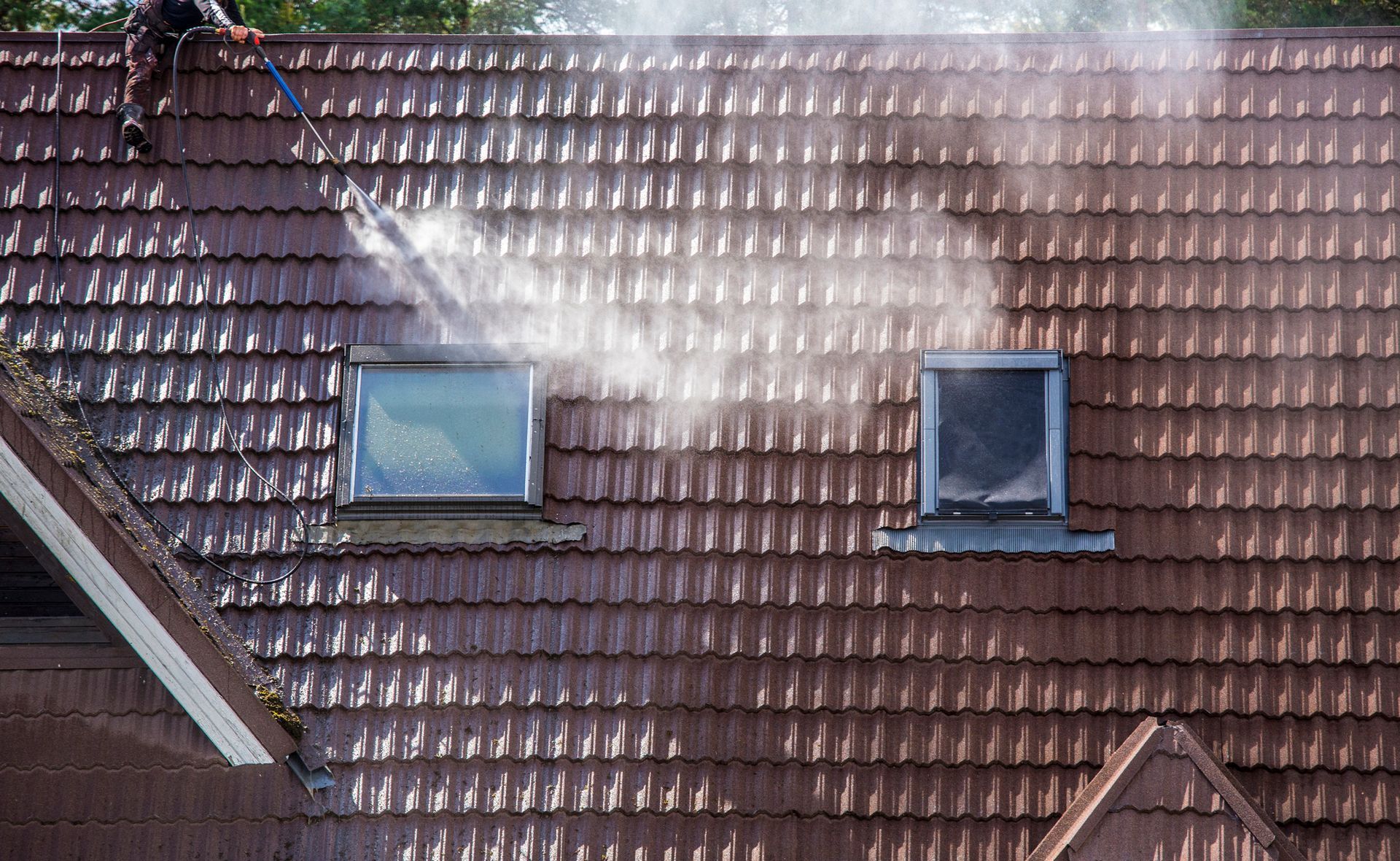 Roof & Soft Washing in Statesville, NC Roof & Soft Washing in Statesville, NC