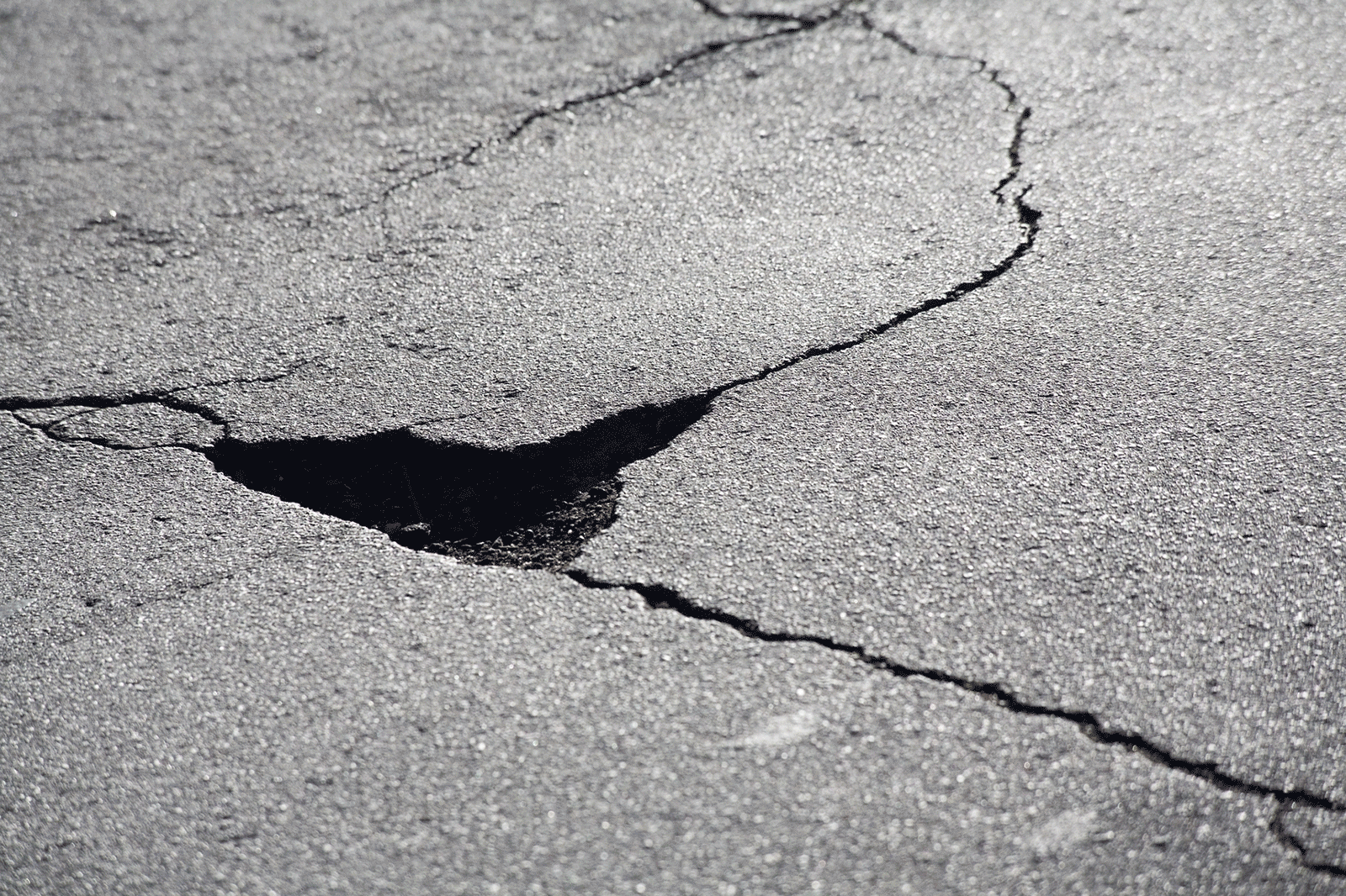 manutenzione asfalto strade Cogorno Genova