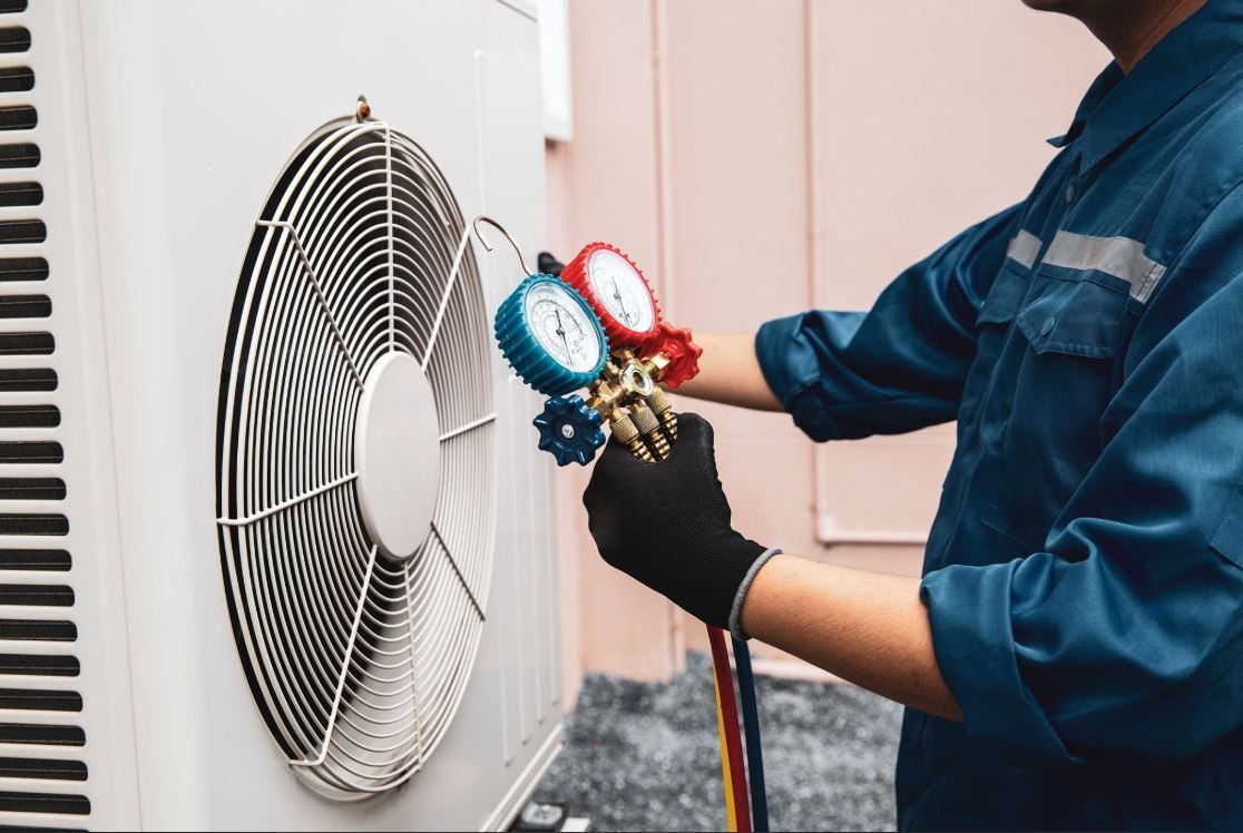 Expert Delray Beach HVAC Service technician repairing coastal AC unit.