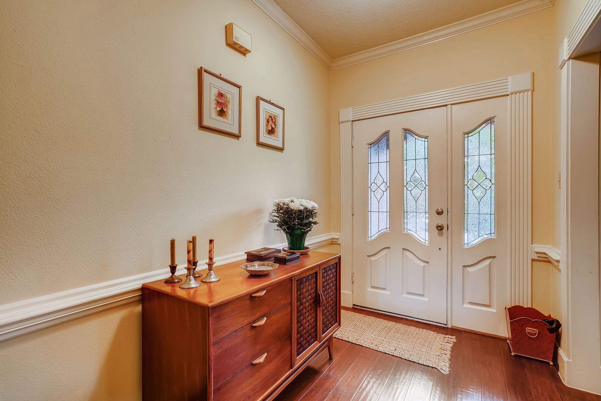 Legend Window and Door installs replacement, new-construction, and custom windows in a variety of styles and materials.
