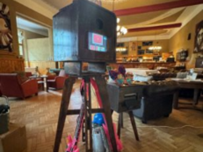 Fotobox im Retrodesign in Halle im Kiez Cafe zur Hochzeit