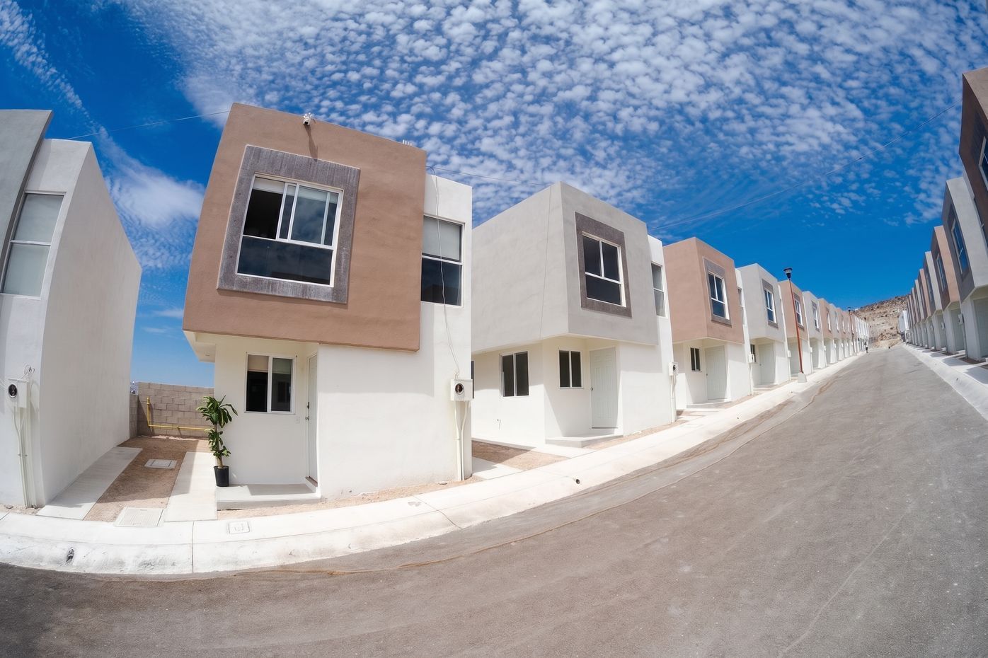 Calle de casas independientes en Paseos del Prado, Tijuana