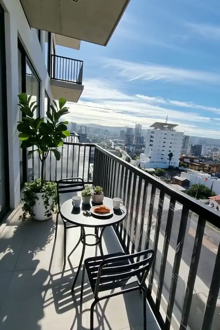 Balcón del departamento de Cimalta II con vista a Tijuana