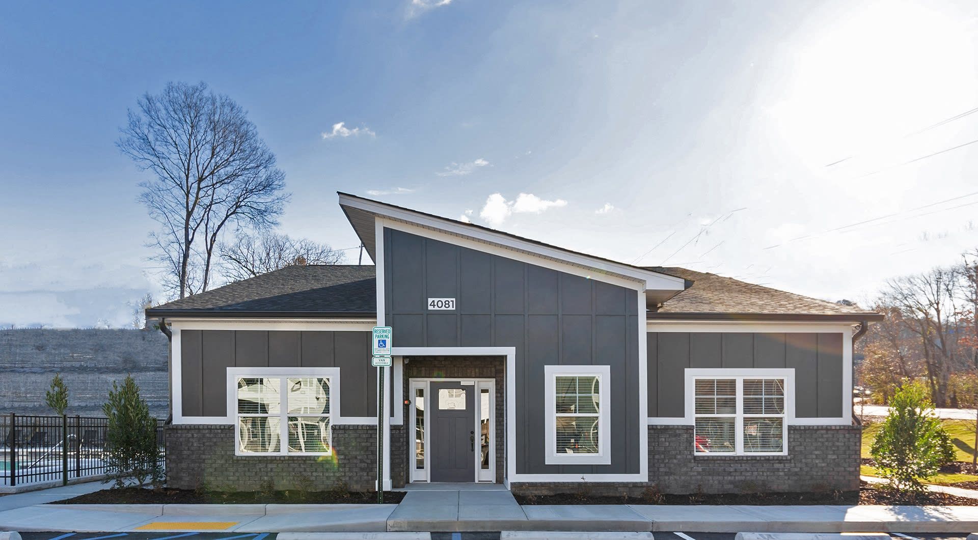 Exterior of an apartment building at The Indigo Apartments in Chattanooga, TN.