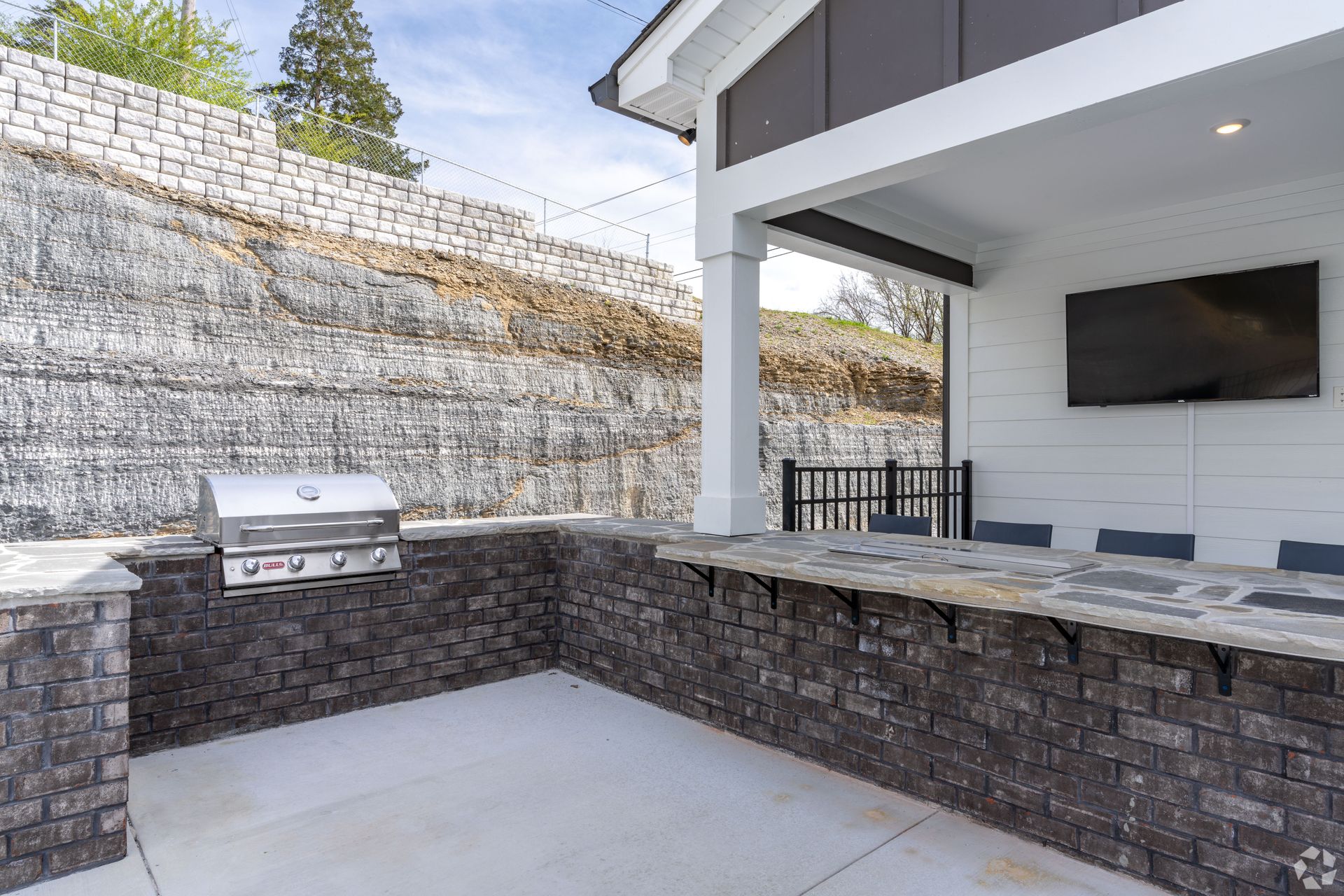 Outdoor Grilling Station at The Indigo Apartments in Chattanooga, TN.