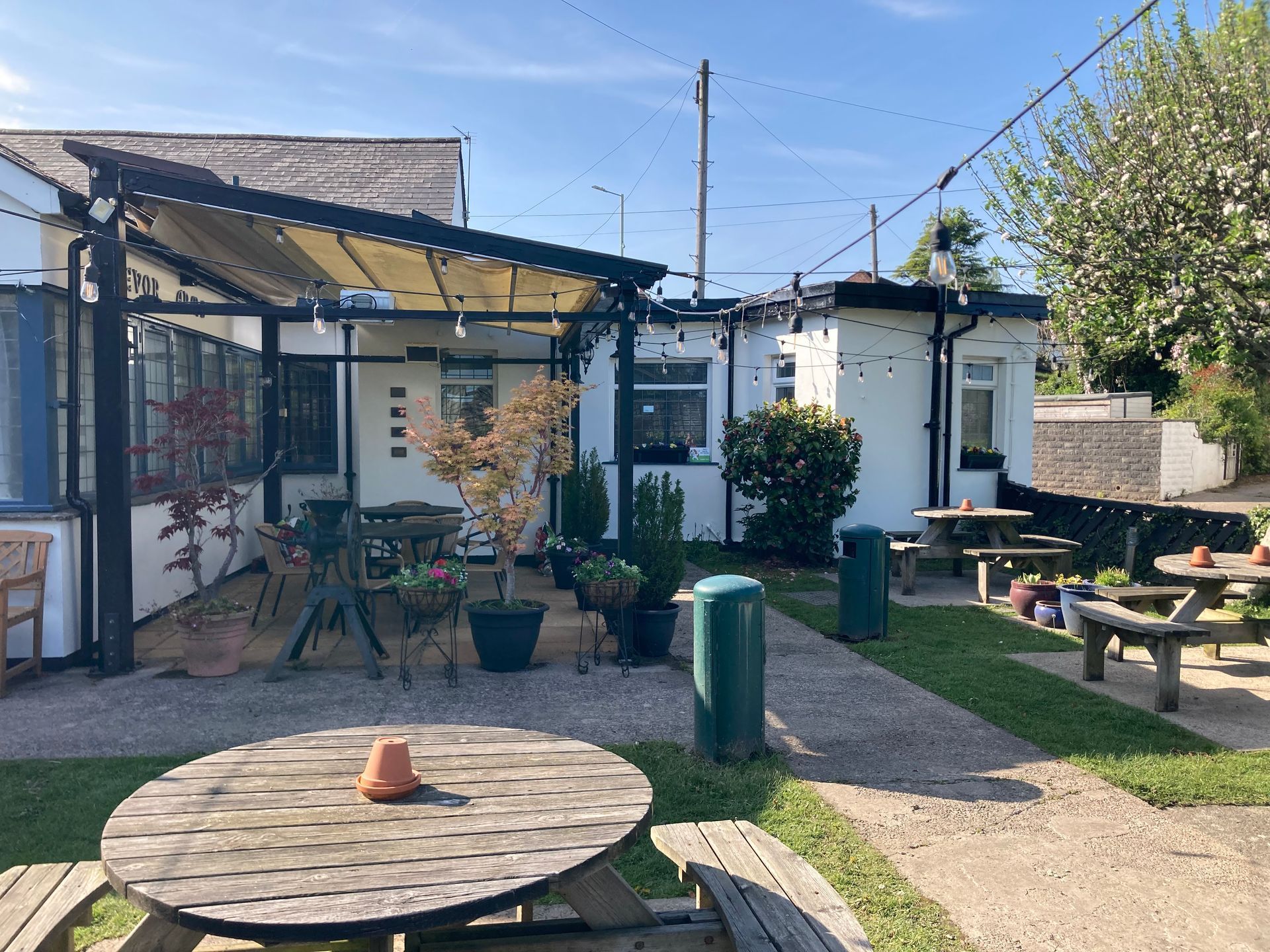 Dynevor Arms beer garden