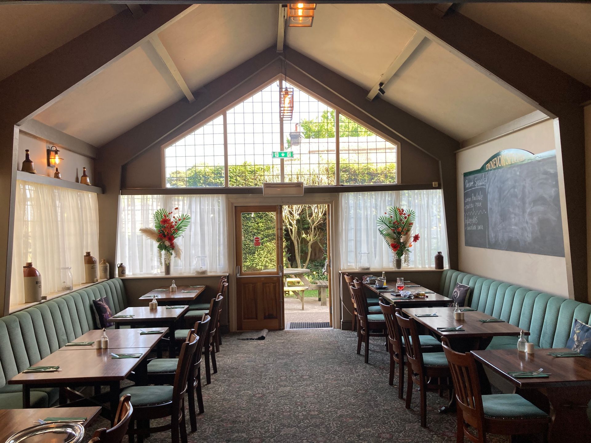 Dynevor Arms restaurant
