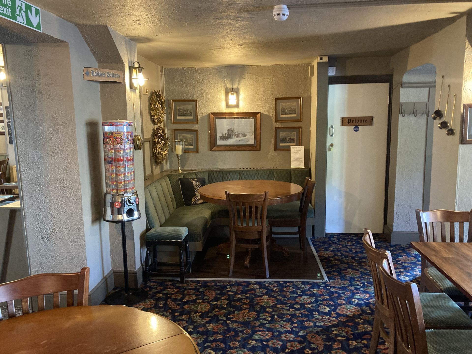 Dynevor Arms lounge