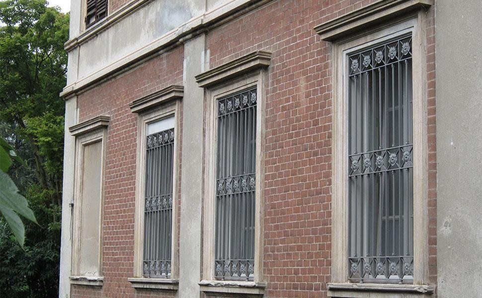 grate per finestre in ferro battuto