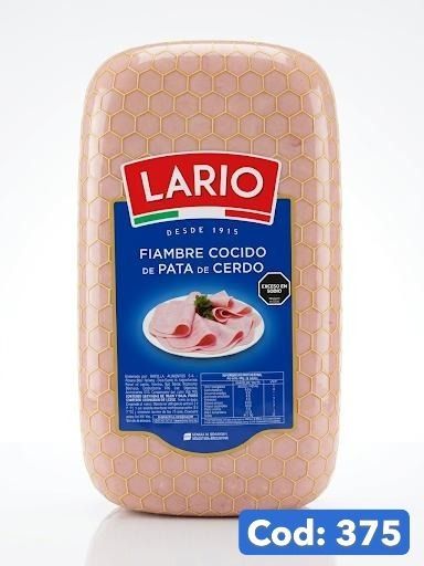 Paquete de jamón cocido LARIO, color beige con etiqueta roja y azul.
