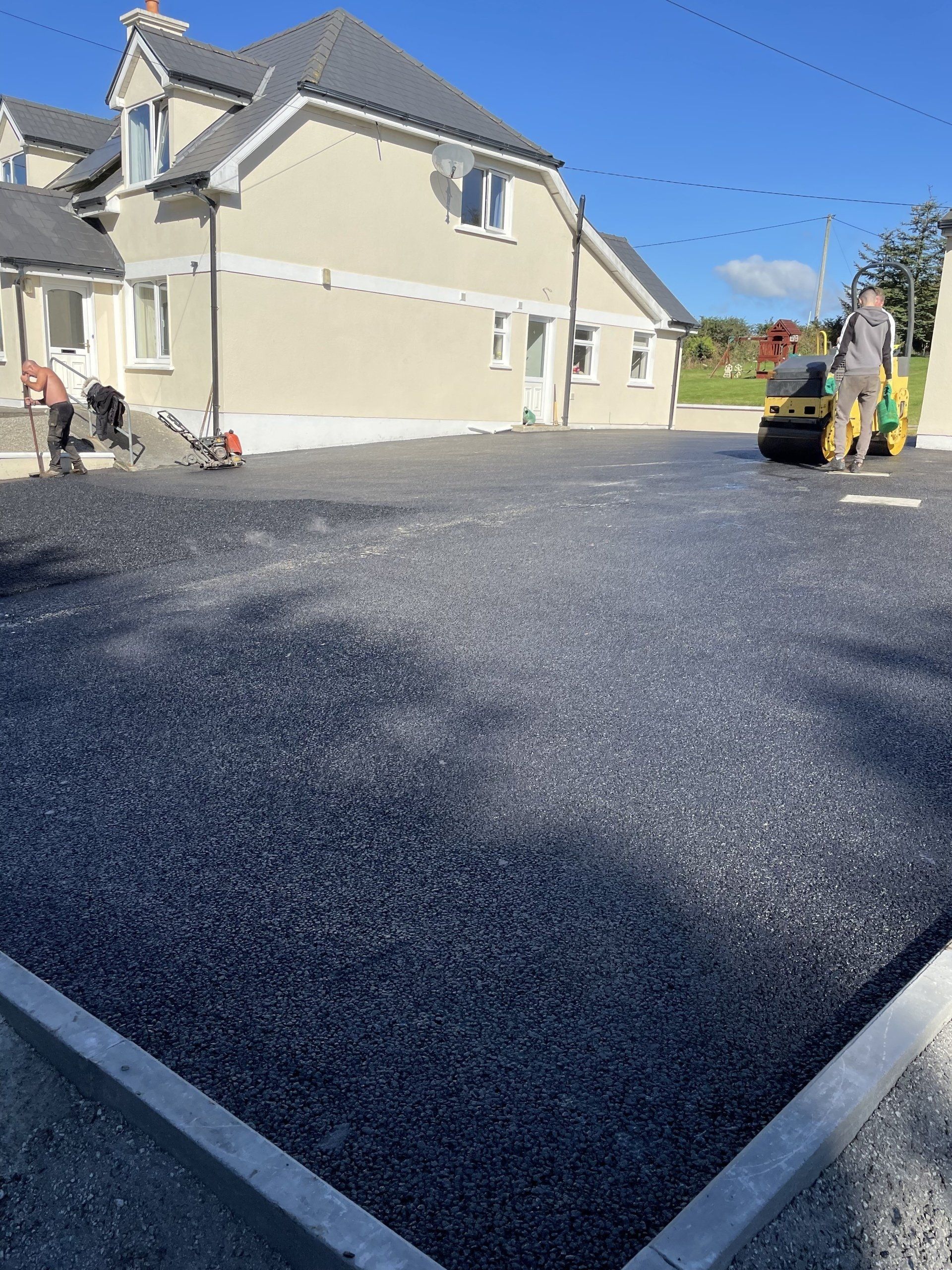 tarmacadam driveway completed in kilmeaden waterford