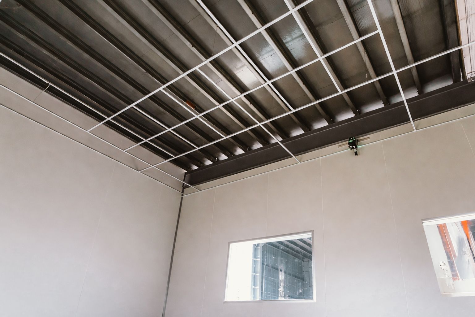 皓澤工程-印刷設備無塵室工程-大型印刷設備潔淨生產空間施工案例