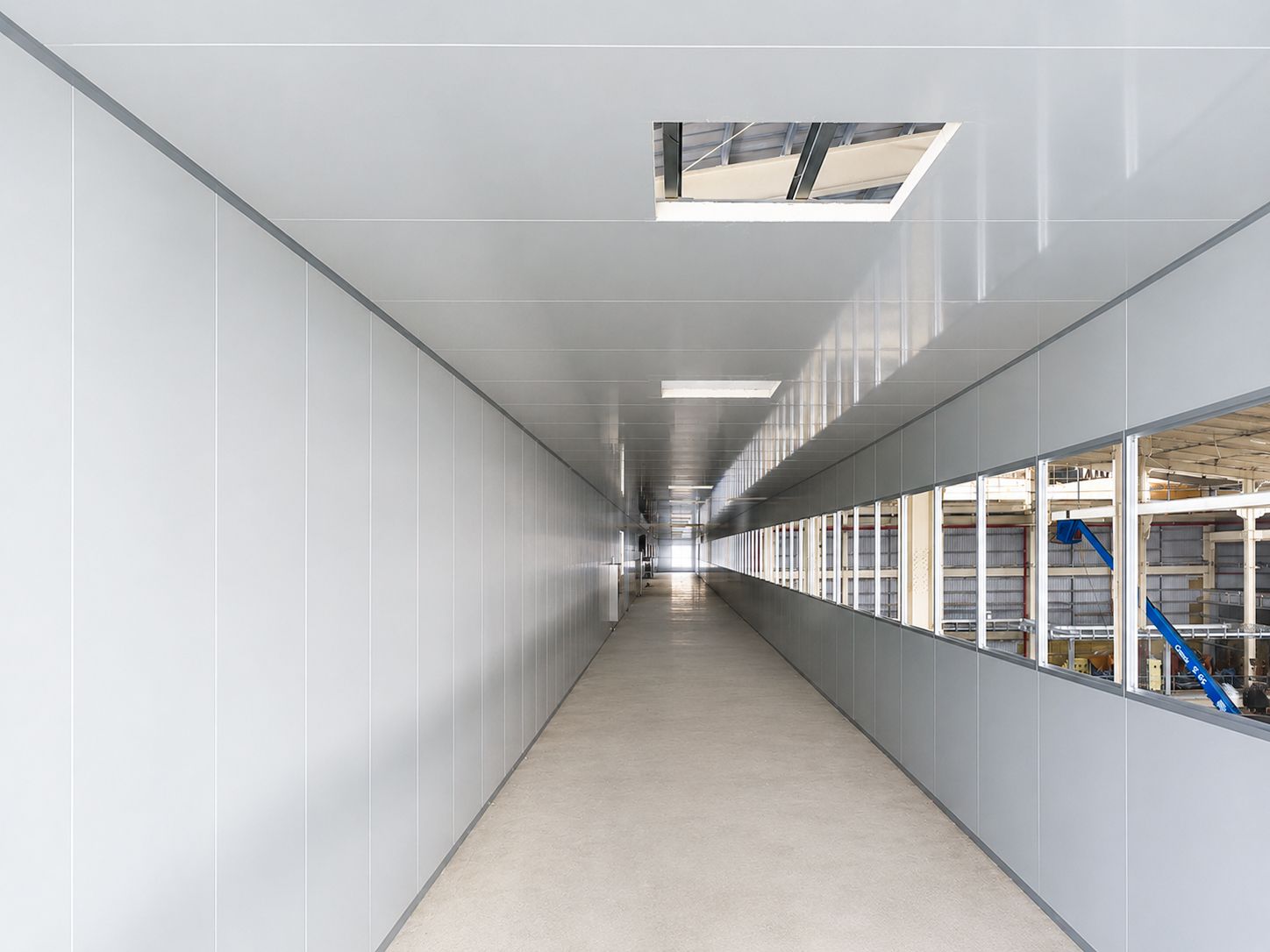 皓澤工程－達清環保參觀走道工程－10米高空庫板走道完工案例