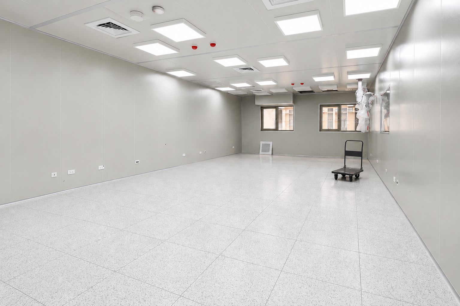 皓澤工程－金萬林企業｜生技實驗室無塵室工程－潔淨實驗室空間與環氧樹脂地坪施工案例