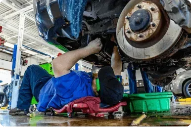 Oil change in Kenosha, auto maintenance Pleasant Prairie Wisconsin, vehicle repair Kenosha WI
