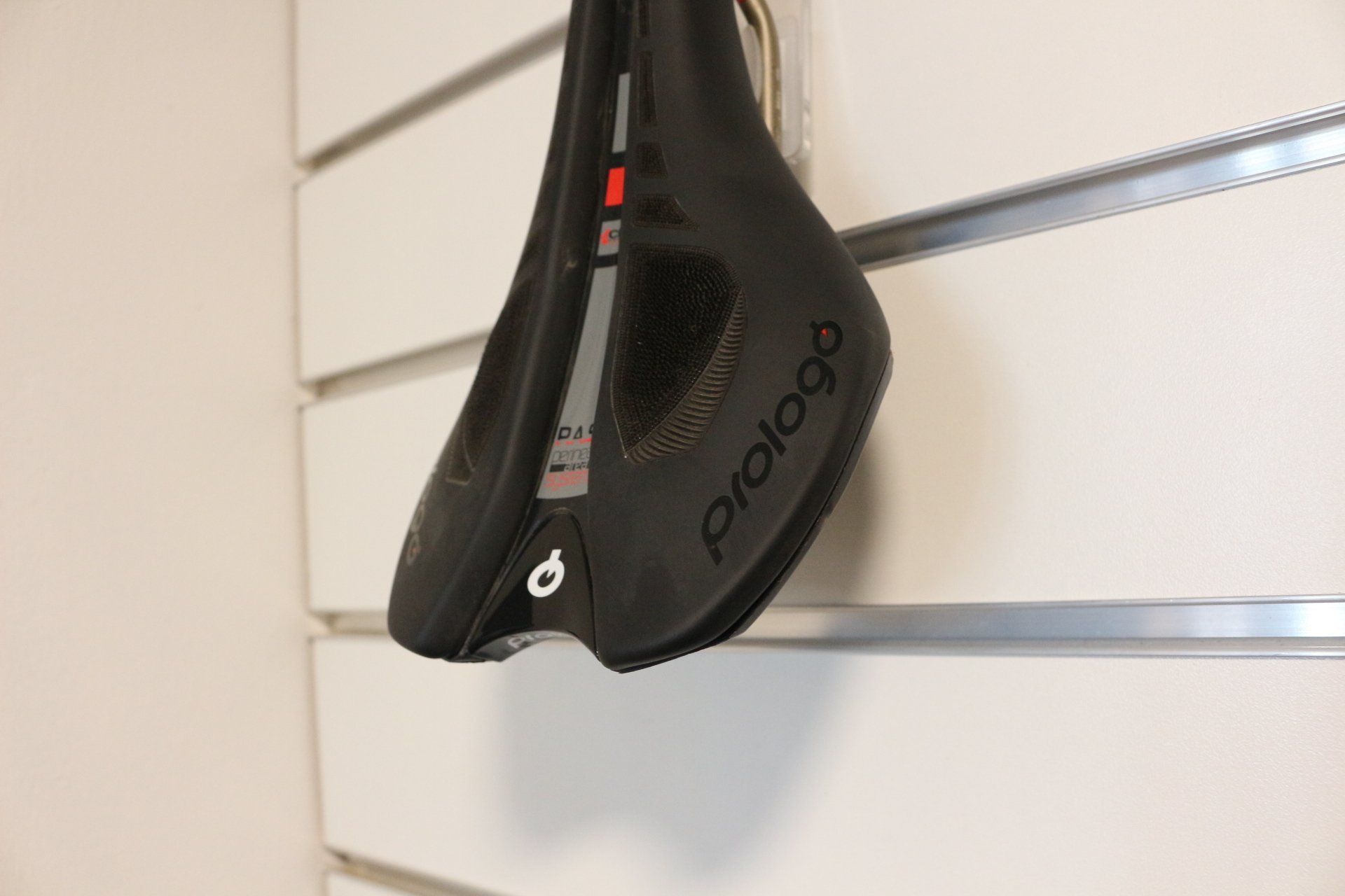 Pro Logo Scratch 2 rear end