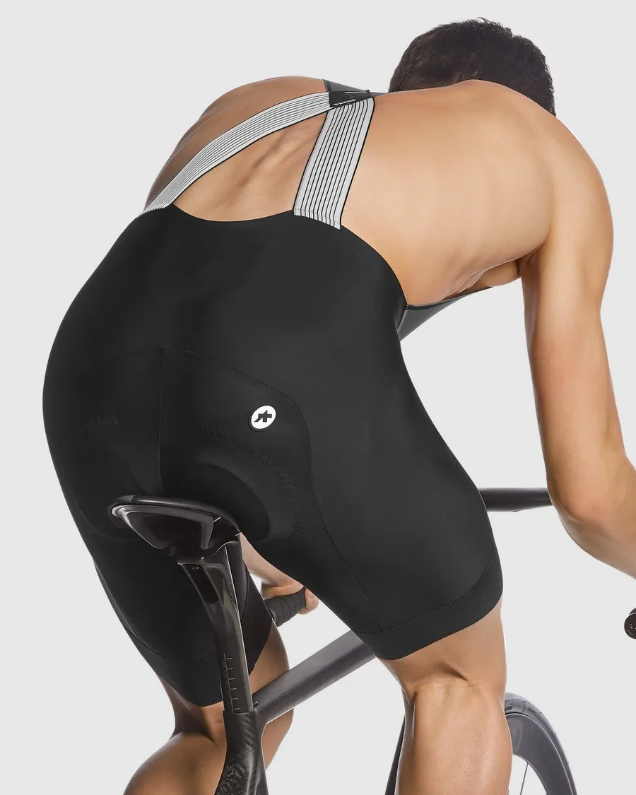 ASSOS MILLE GTS BIB SHORTS C2 Rear on rider