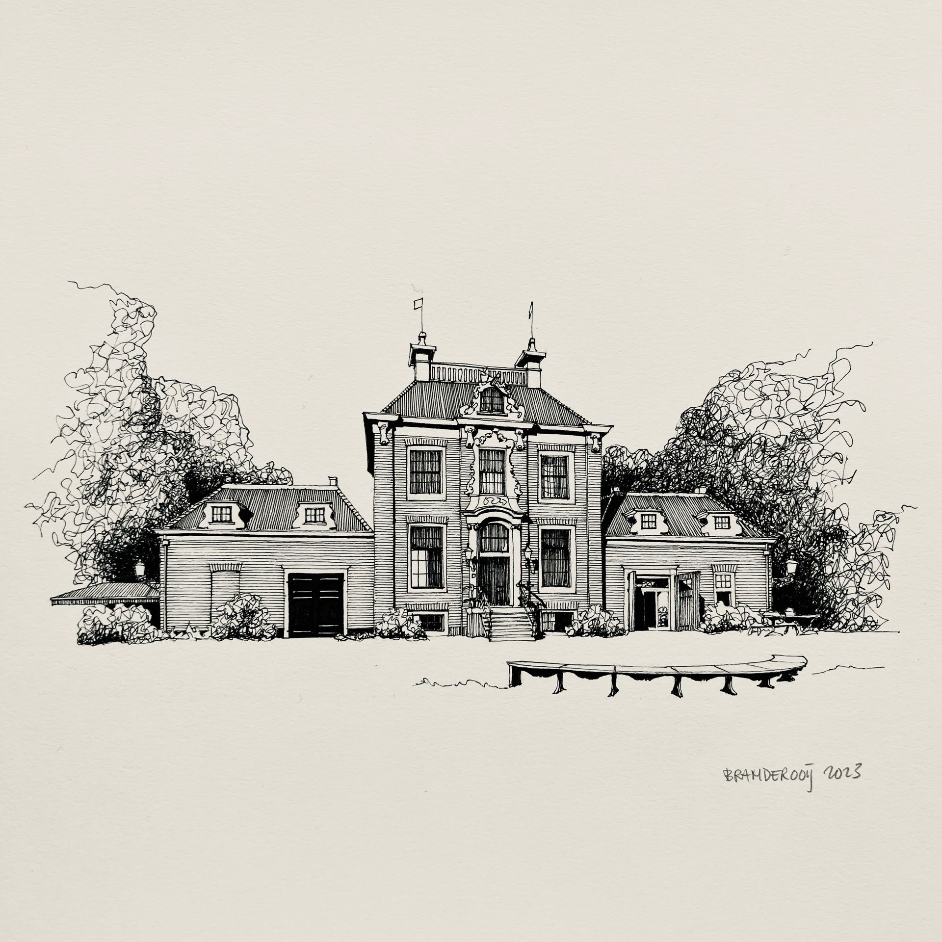 Zwart-wit schets van een statig historisch herenhuis met symmetrische vleugels en bomen op de achtergrond.