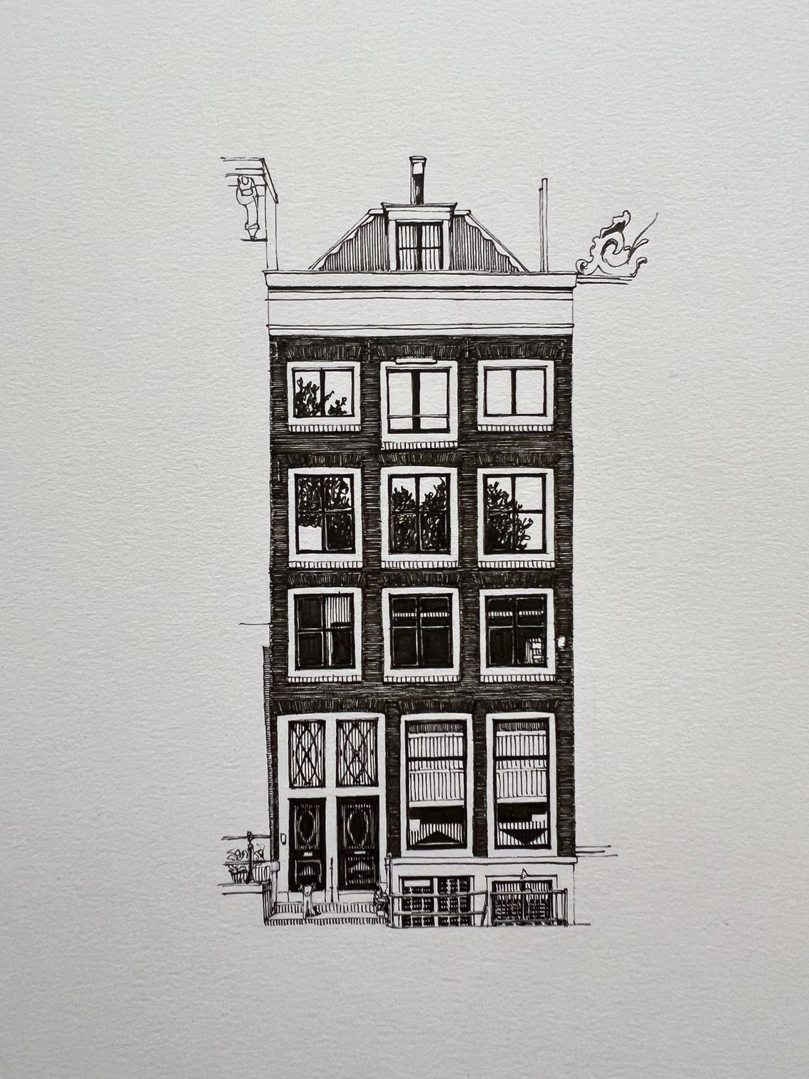 Zwart-wit schets van een hoog, smal herenhuis met veel ramen en een koepel op het dak.