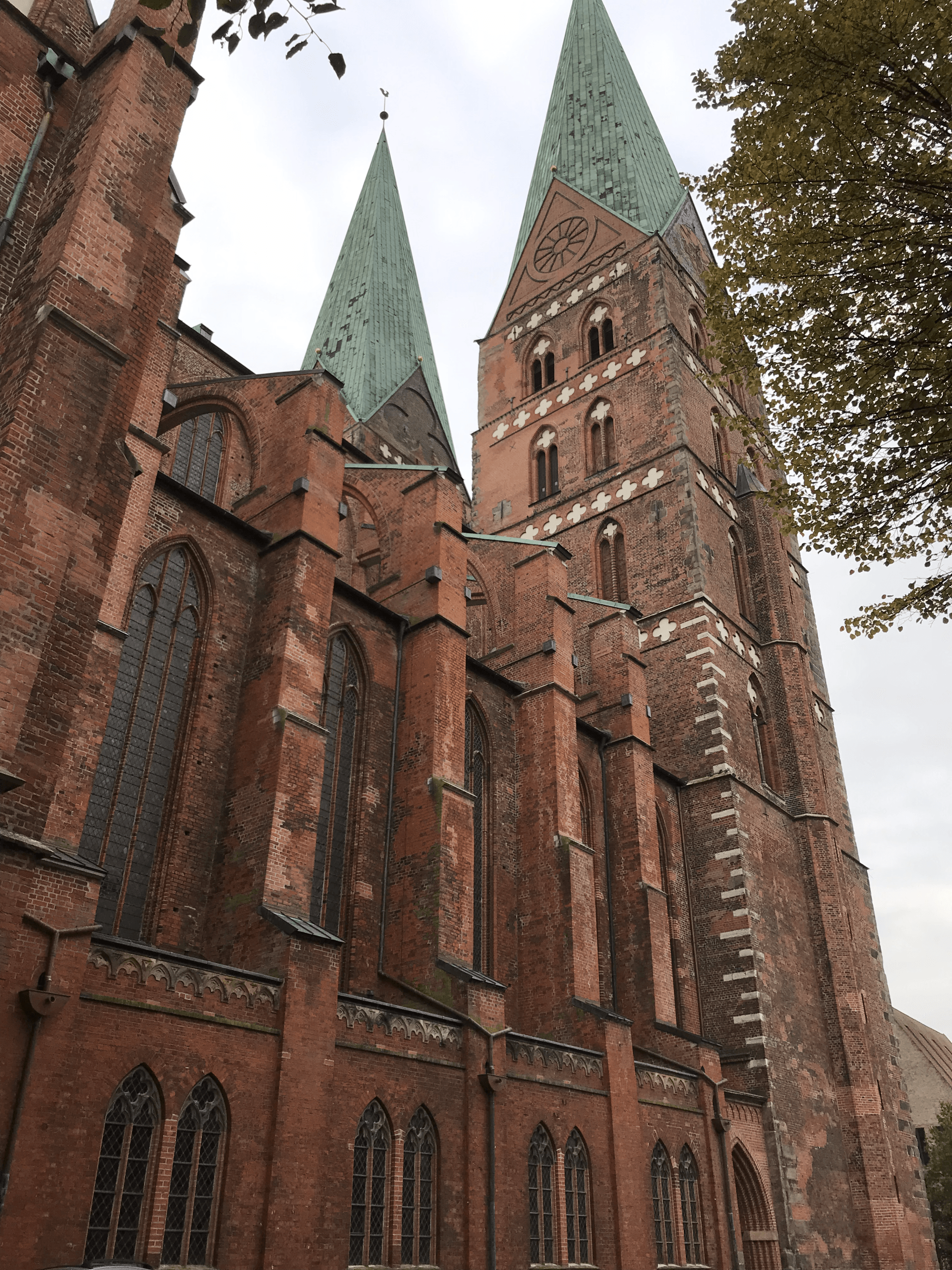 Blick auf die Marienkirche in Lübeck