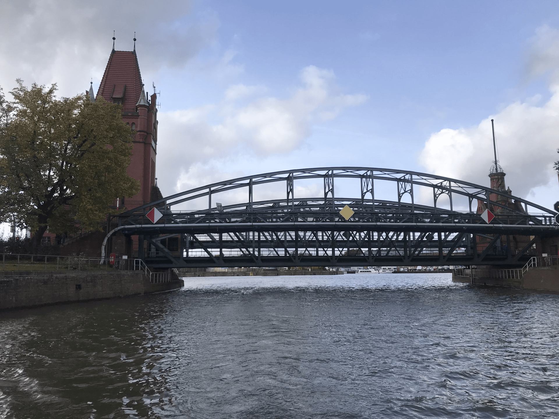 Die Lübecker Hubbrücke