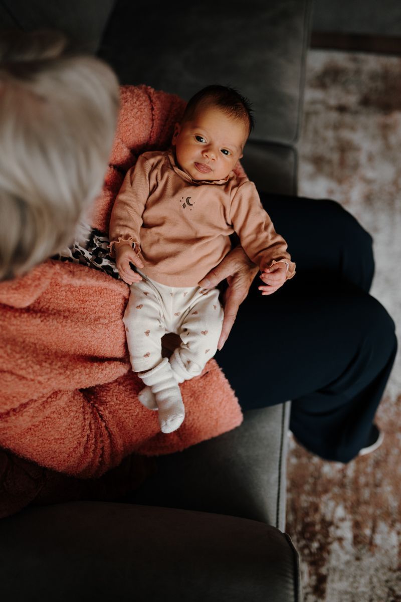 Newbornshoot en vier generatie foto’s 