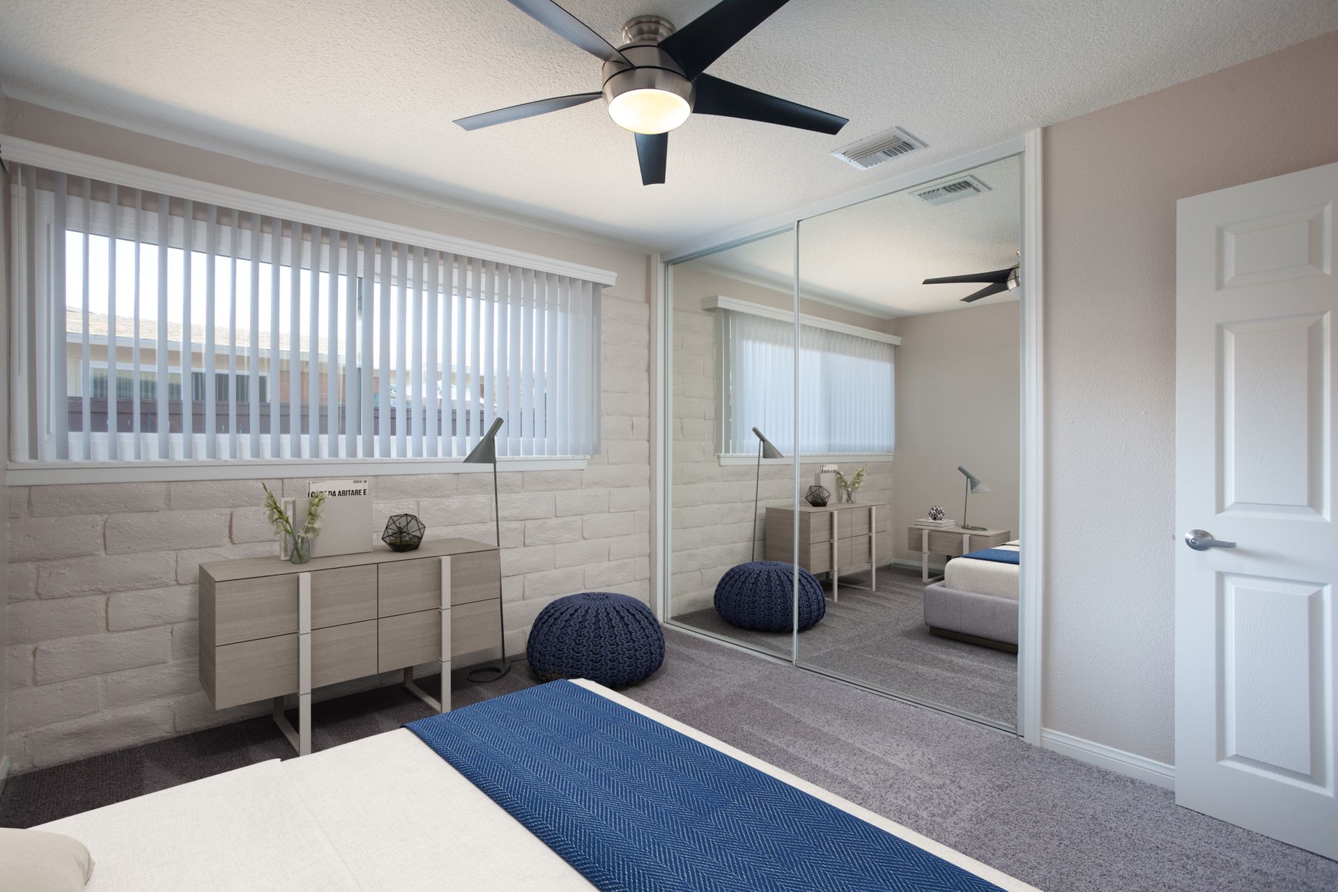 Sliding Photo Gallery Displaying Apartment Features