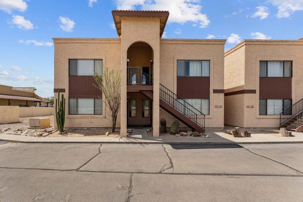 455 N TEGNER STREET #26 - WICKENBURG