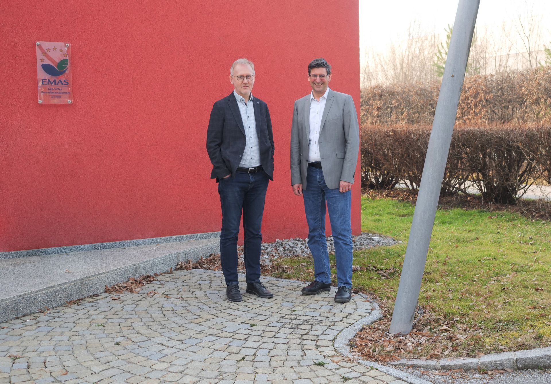 Foto der Geschäftsführer der Umweltschutzanlagen Siggerwiesen, Mag. Weilhartner und Ing. Löcker