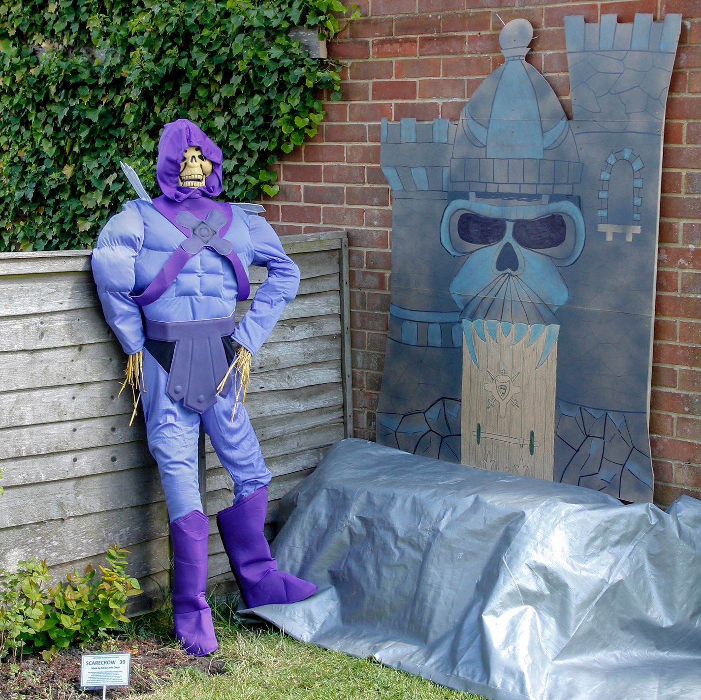 SCARECROW SKELETOR