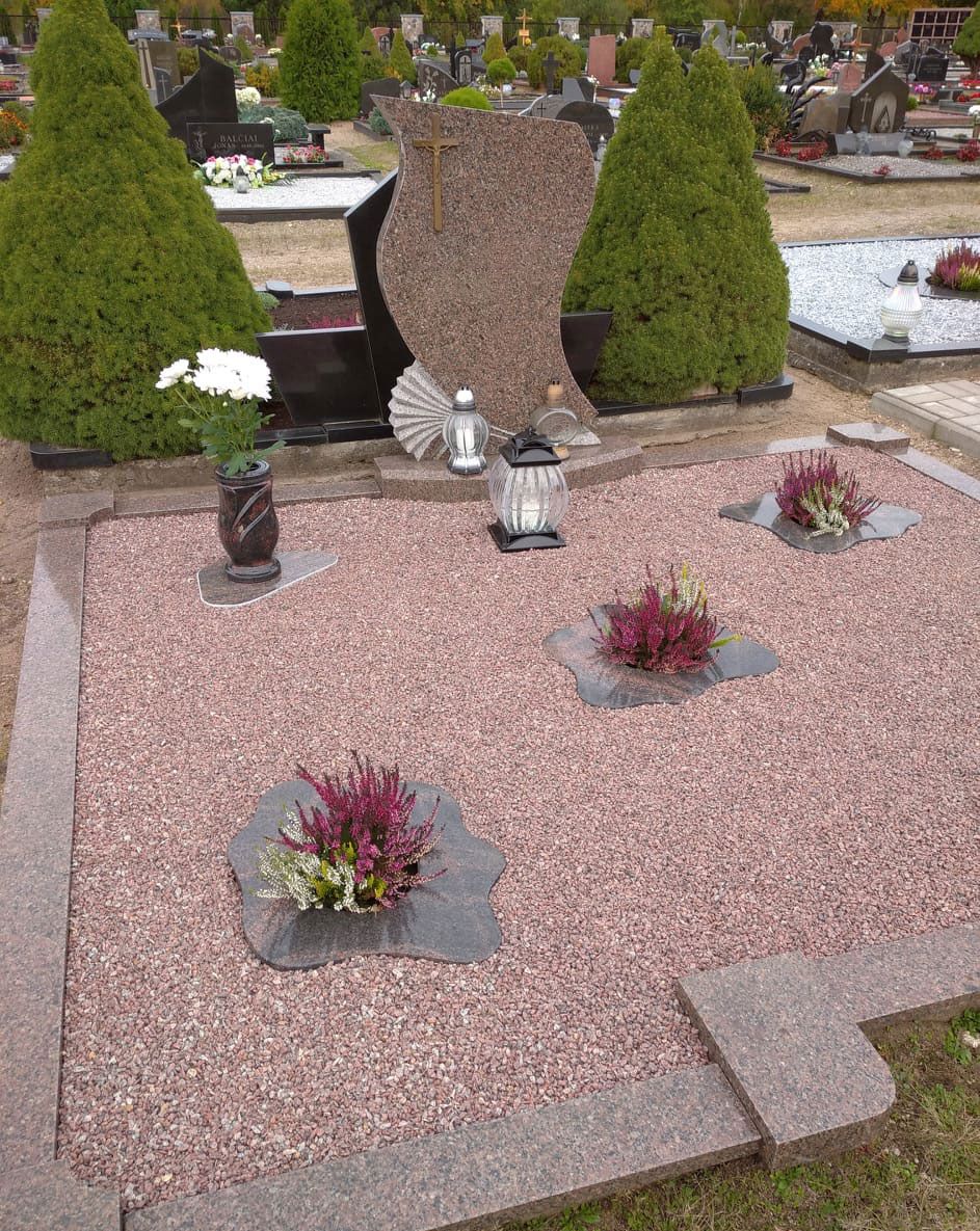 Antkapiai gėlynams