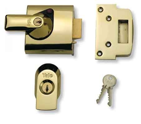 night-latch-locks-plymouth-devon