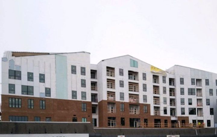 a large building with a lot of windows