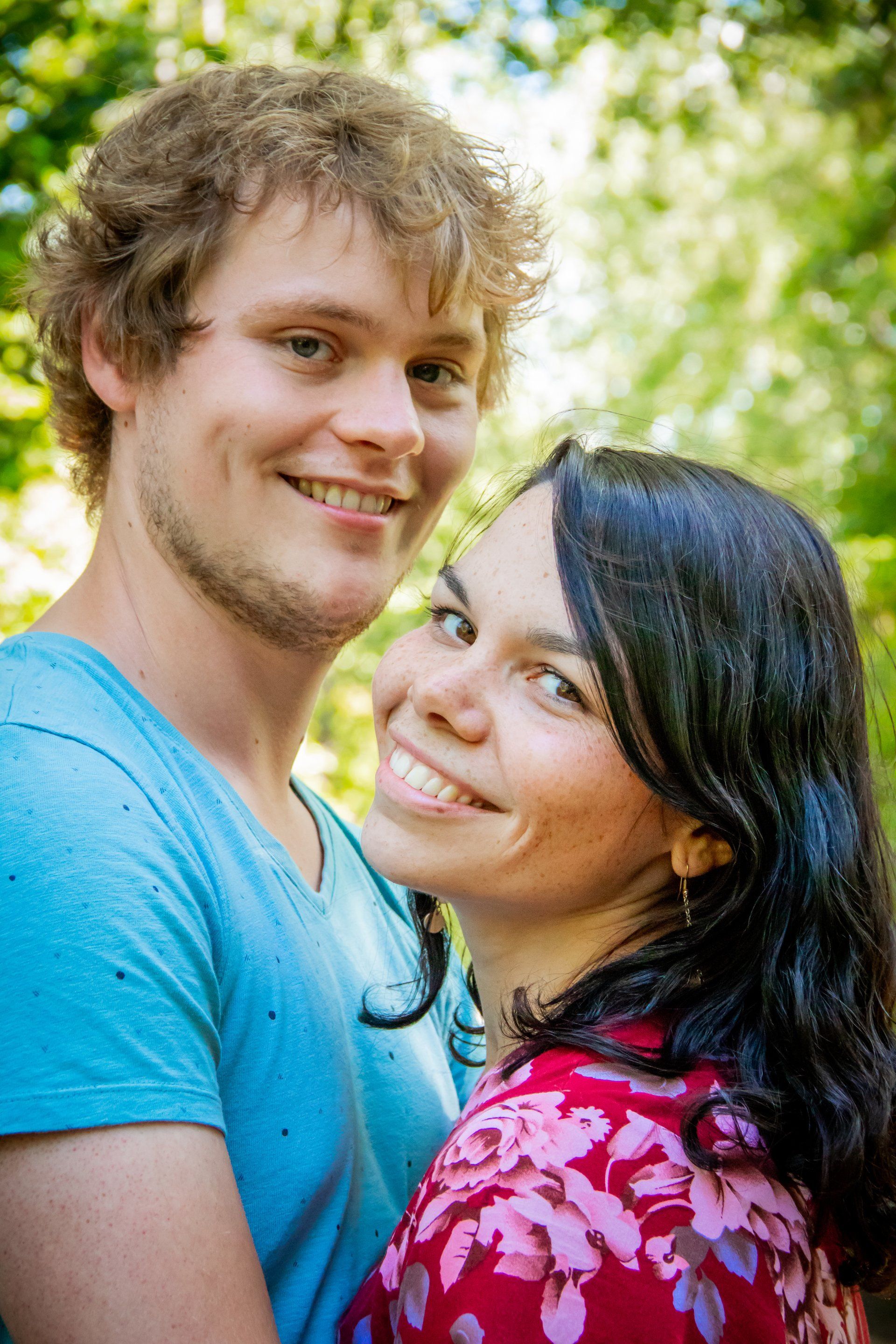 Liefdesshoot in het park