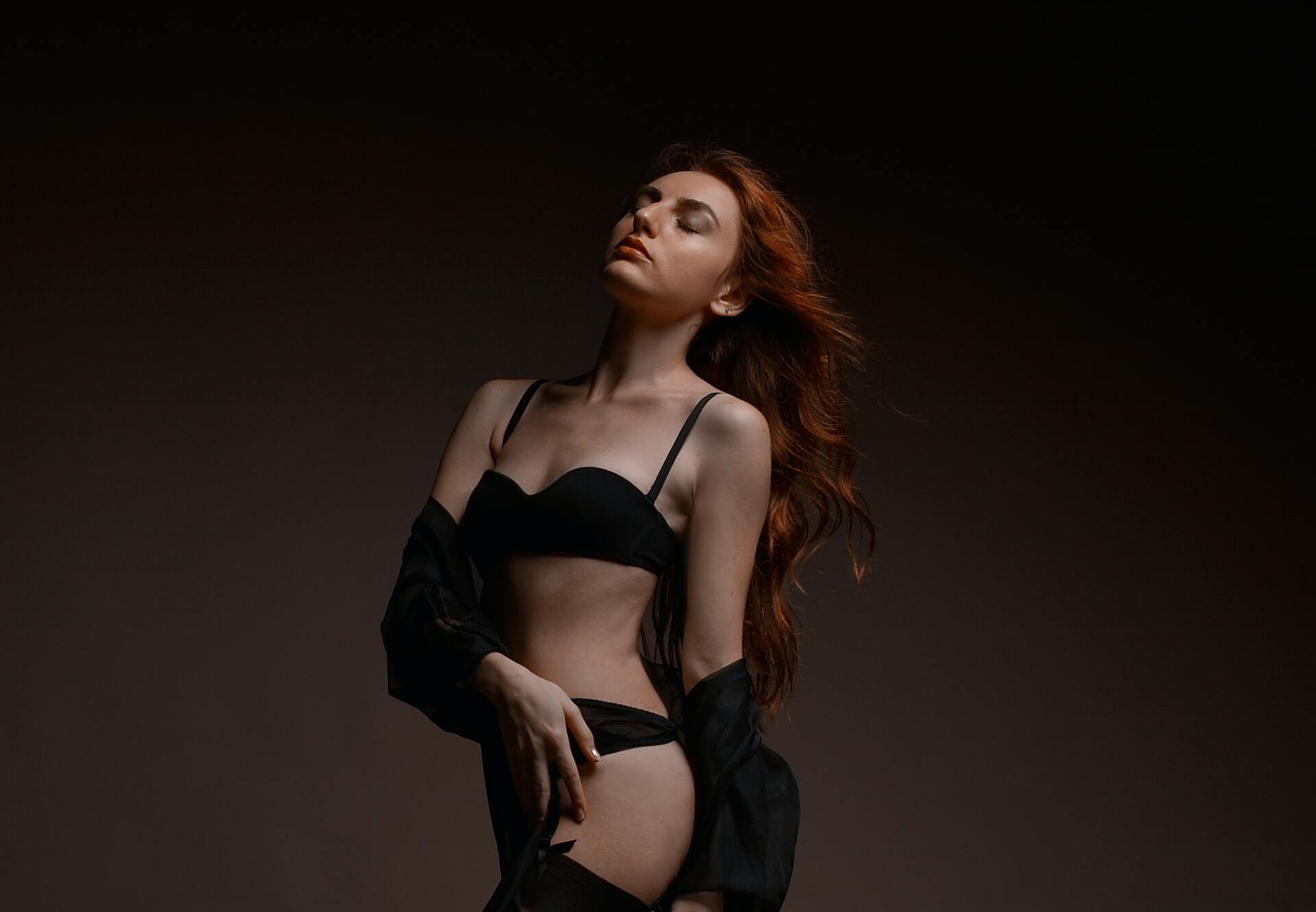 Trotse dame door boudoirfotoshoot
