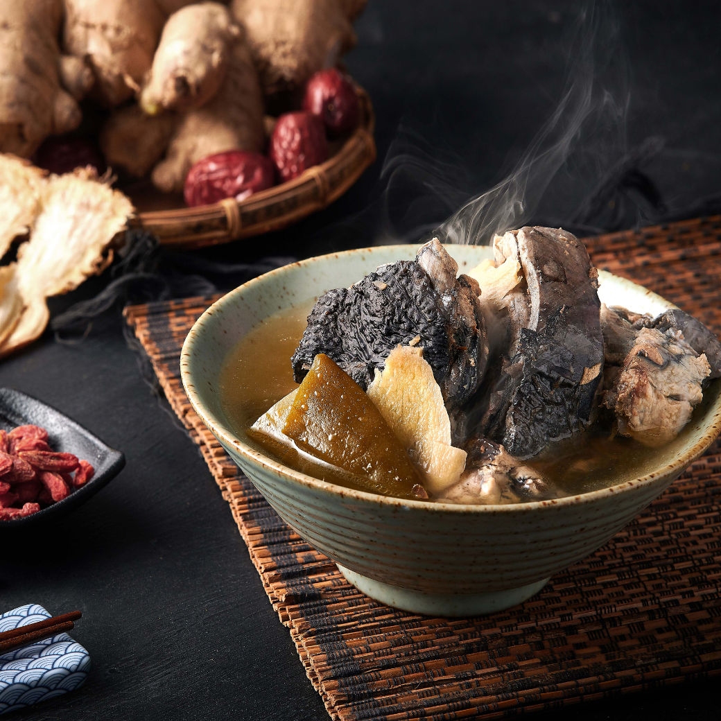 剝皮辣椒烏骨雞湯(單人份)