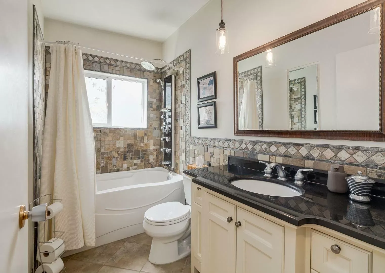 Precision Painting Bathroom, Kaledan, BC