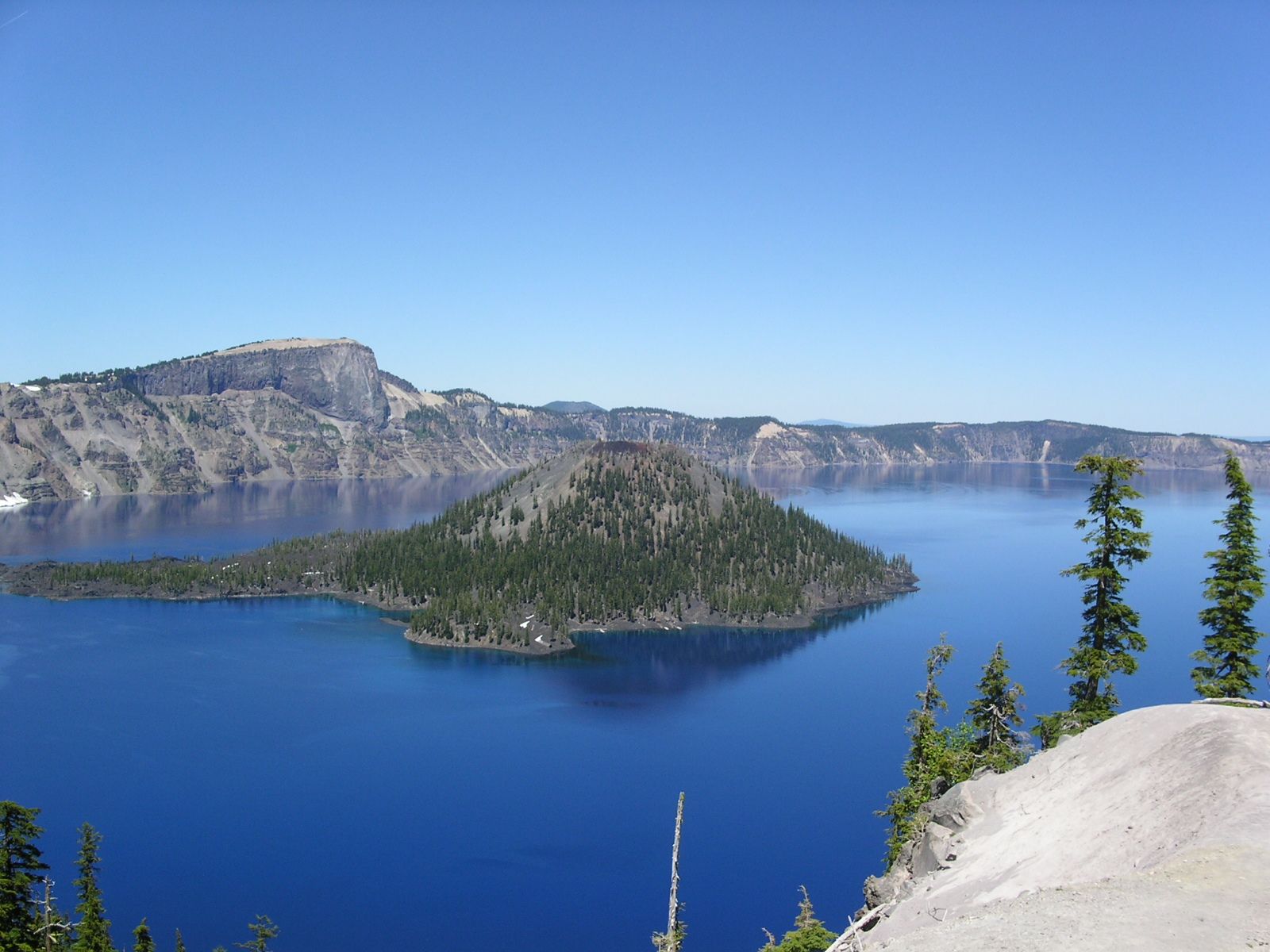 Crater Lake, The Redwoods & Southern Oregon Coast
