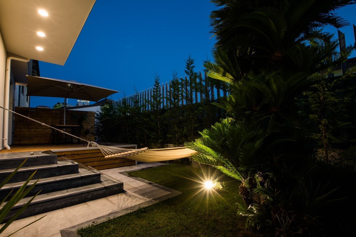 Appartamento Marina di Massa EFA Massa progettazione illuminazione faretti da esterno