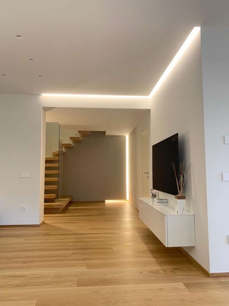 Appartamento Marina di Massa EFA Massa progettazione illuminotecnica pareti e soffitto
