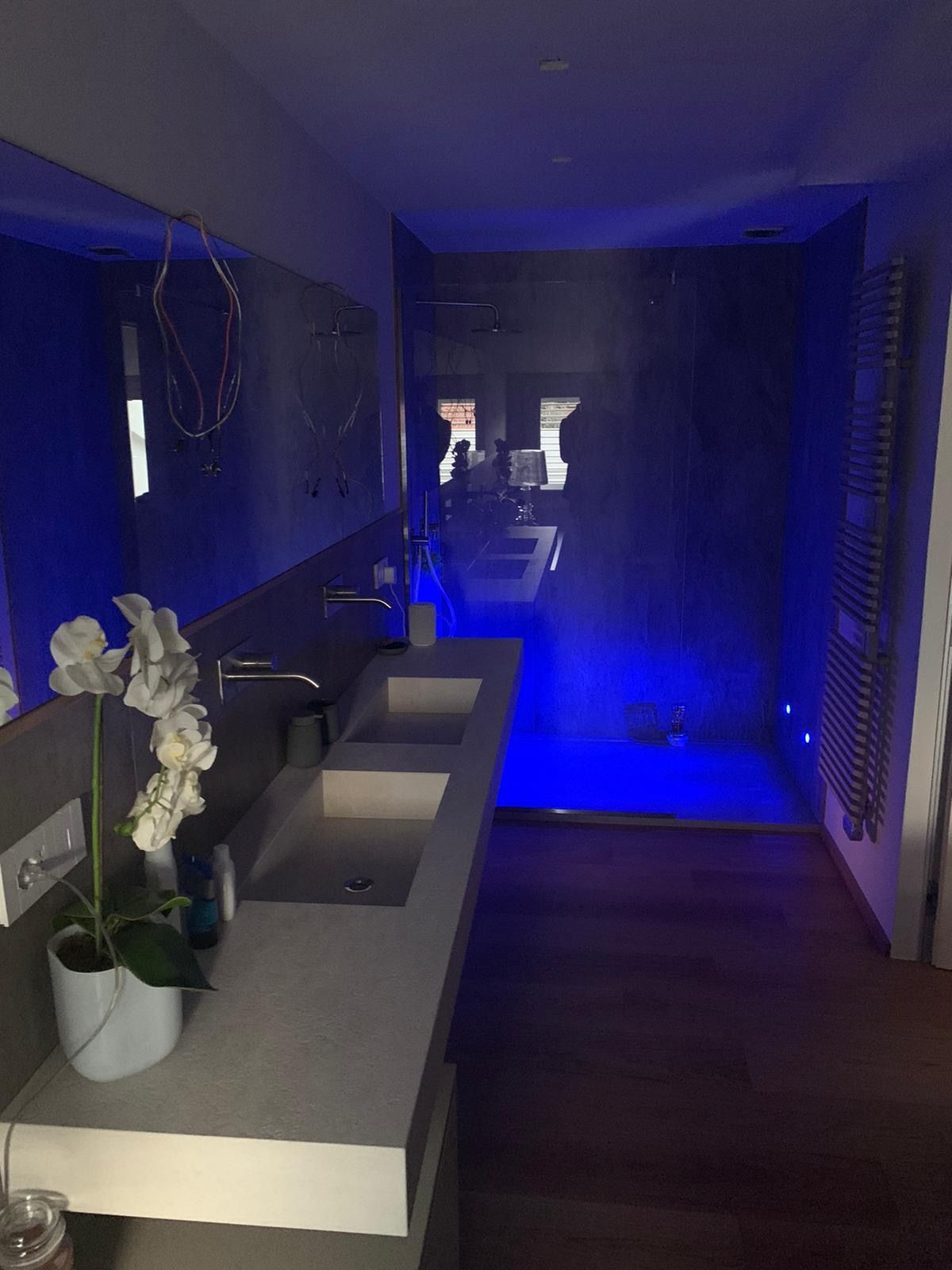 Appartamento Marina di Massa EFA Massa illuminazione