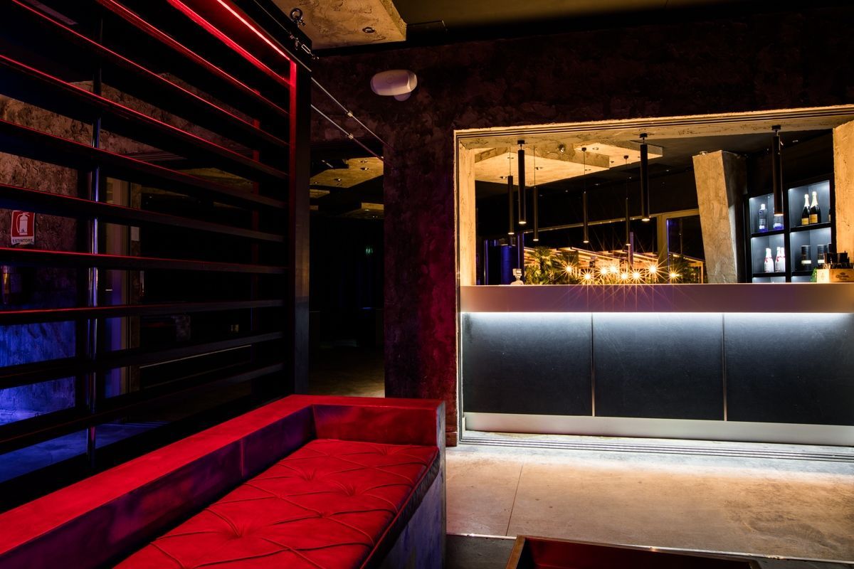 interni Beach Club EFA Massa progetto illuminotecnica