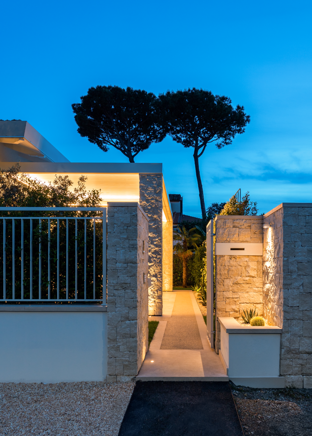 esterni Illuminazione villa a Forte dei Marmi EFA Massa