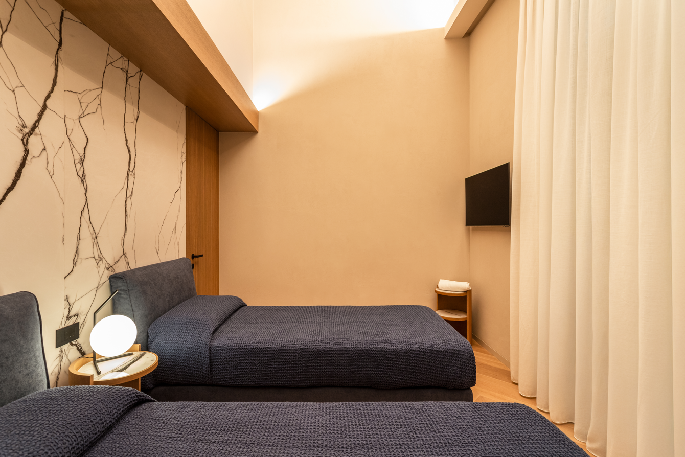 soffitto camera da letto Illuminazione villa a Forte dei Marmi EFA Massa