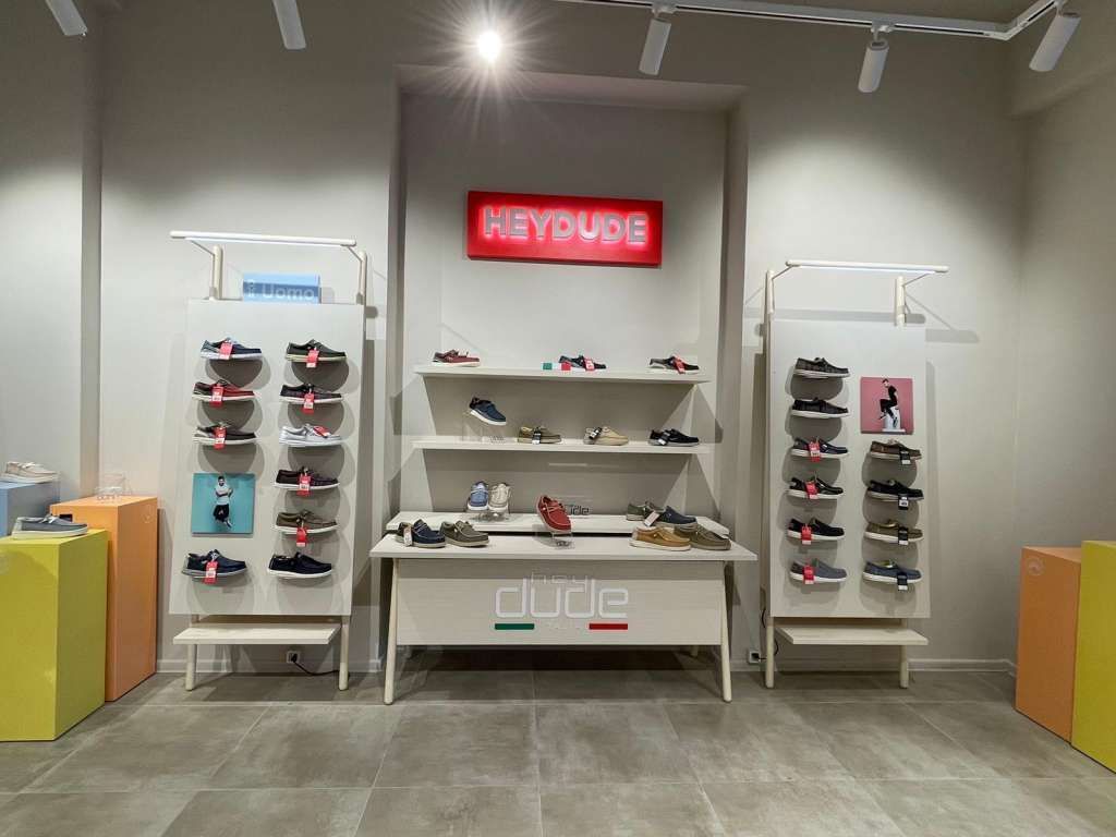 Versilia shoes Marina di Massa EFA Massa