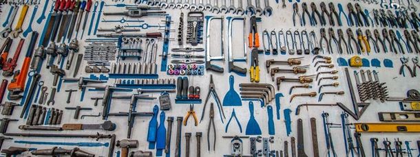 utensili e cacciaviti materiale elettrico EFA Massa