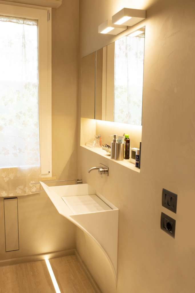 progettazione illuminazione bagno appartamento Pietrasanta EFA Massa