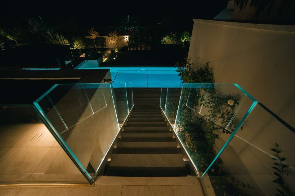 illuminazione piscina Glass House Forte dei Marmi illuminotecnica EFA Massa
